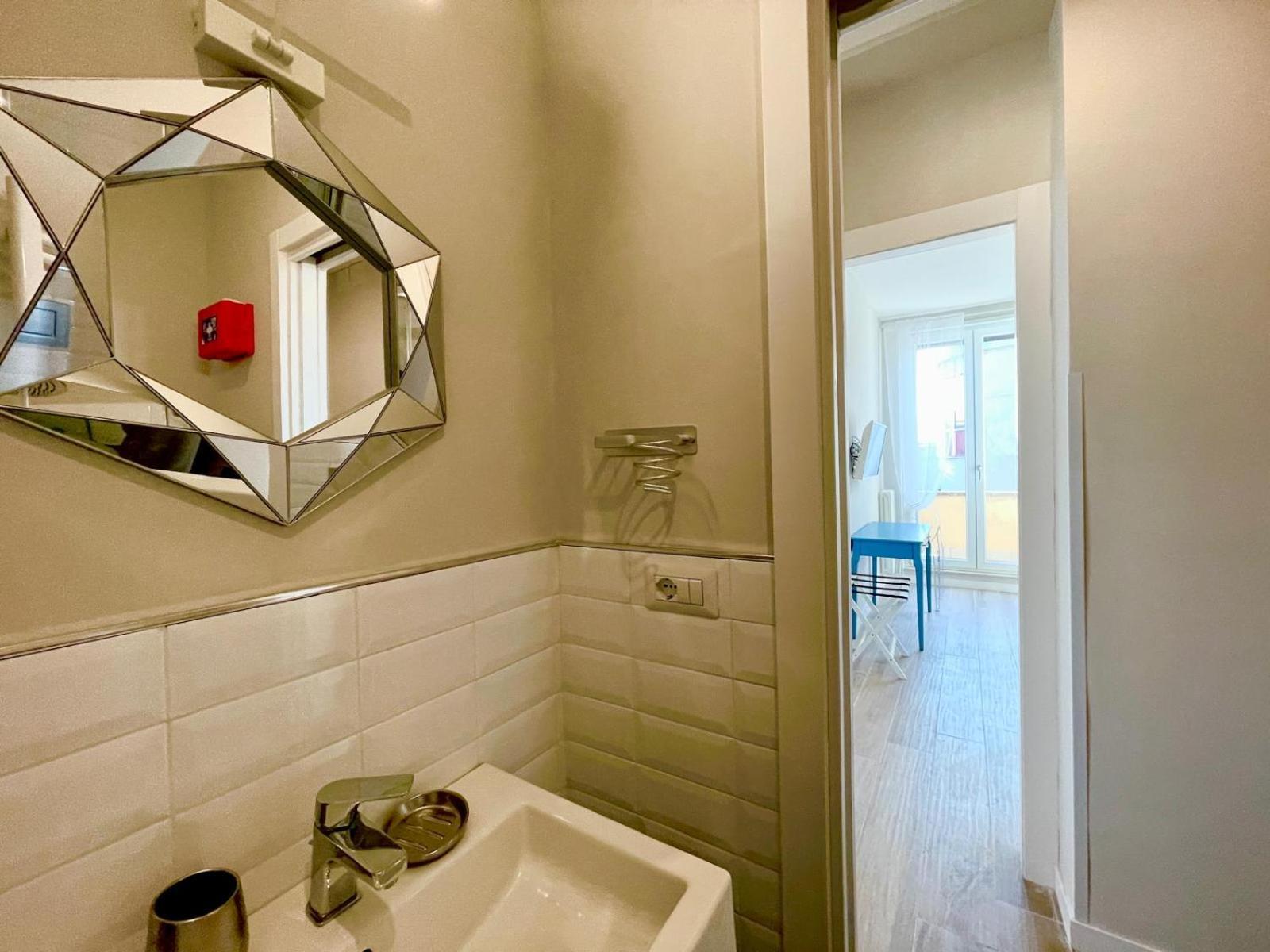 Elements Hotel Рим Екстериор снимка